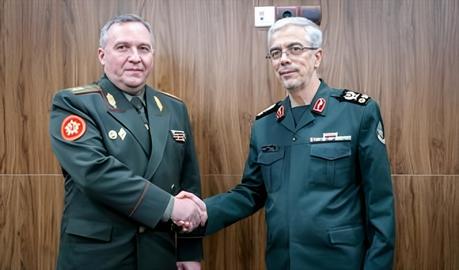 Top defense officials from Iran and Belarus have held talks in Tehran on the establishment of a commission for military cooperation between the two countries, Iranian state media reported