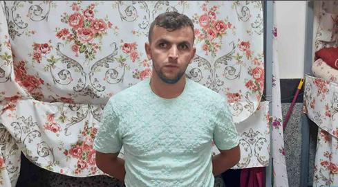 کامران قاسمی لە ژووری تاکەکەسیی زیندانی ورمێدا درێژەی بە مانگرتنەکەی داوە
