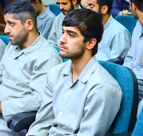یک منبع مطلع به کمیته پیگیری بازداشت‌شدگان گفته که همه متهمان این پرونده «در حد مرگ» شکنجه می‌شدند که از زمان بازداشت آغاز شده بود و در زندان نیز ادامه داشت.