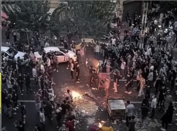 Fighting the Dragon in Tehran’s Tahrir Square