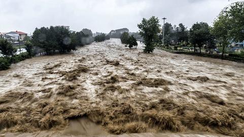Several cities in the Kerman, Isfahan, and Yazd provinces of Iran have experienced heavy rains, resulting in floods, waterlogging, and traffic disruptions