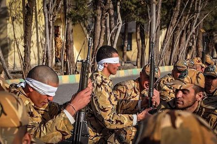 روبه‌رو جهنم، پشت سر قتل‌گاه؛ اضطراب جنگ از زبان سربازان و خانواده‌هایشان