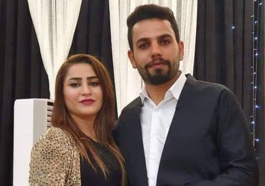 «شوگار محمدی»، همسر این پناهجوی کرد ایرانی، در فایل صوتی که برای ایران‌وایر ارسال کرده، توضیح داده که دیروز همسرش هنگام مراجعه به پلیس برای امضای ماهانه دستگیر شده و به مکان نامعلومی منتقل شده است.
