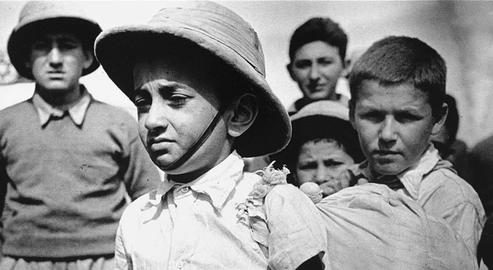 کودکان یهودی لهستانی رسیده به فلسطین، فوریه ۱۹۴۳