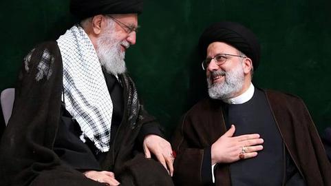 دولت «ابراهیم رئیسی» برای تامین و جبران کسری بودجه خود سراغ «علی خامنه‌ای» می‌رود و با گرفتن حکم حکومتی از او از دارایی‌های صندوق توسعه ملی بر می‌دارد که یک دارایی و سرمایه بین نسلی ایرانیان است.