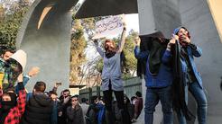 بیانیه‌ بیش از ۶۵۰ هنرمند و فعال مدنی برای آزادی دانشجویان زندانی