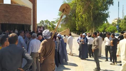 اعتراض کشاورزان خوزستانی به عدم پرداخت بهای گندم فروخته شده‌ به دولت