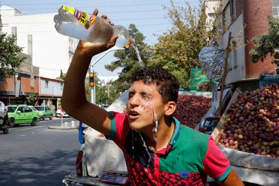 Iran to Close Government Offices, Banks amid Extreme Heat