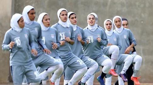 بازیکنان تیم ملی فوتبال زنان ایران، شنبه ۵فروردین۱۴۰۲ در اقدامی مشترک، از حضور در دور دوم اردوی آماده‌سازی این تیم خودداری کردند.