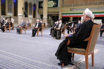 علیرضا معزی، معاون ارتباطات دفتر رییس‌جمهوری، دلیل متفاوت بودن دیدار پایانی خامنه‌ای با دولت را، کرونا ذکر کرد