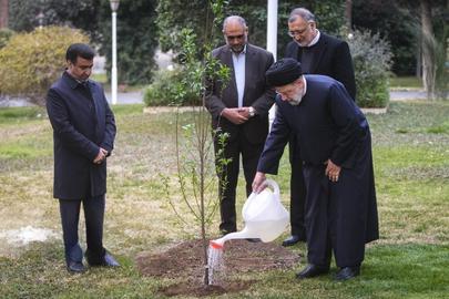 جانشینان احتمالی رئیسی؛ از قالیباف تا لاریجانی