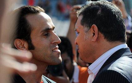 In 2017, Fars launched a hashtag campaign labeling Ali Karimi an “illiterate celebrity” for his social and environmental commentary, including criticism of air pollution in Khuzestan and the drying of Lake Urmia