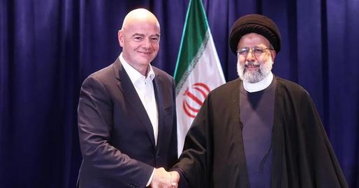 جیانی اینفانتینو ۳۱شهریور۱۴۰۲ شش تصویر از ملاقات با رییس جمهوری اسلامی در صفحه اینستاگرام خود منتشر کرده و نوشته بود: «دیدار با رییس جمهوری، ابراهیم رئیسی در شهر نیویورک بسیار عالی بود. فوتبال تیم ملی ایران در حال رونق است و من به رییس جمهوری به خاطر تلاشی که برای توسعه بازی در کشورش انجام‌شده است، تبریک گفتم.»