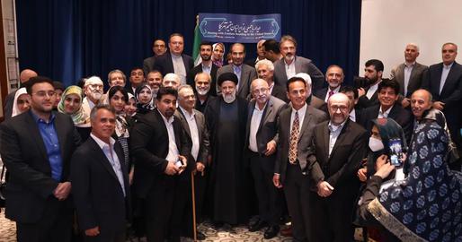 Board members called on mass for Dr. Mortazavi's resignation, saying the decision to meet with the president of Iran was "unacceptable"