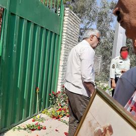 According to sources, an estimated 70 to 80 family members arrived at Khavaran only to find the gates closed and police personnel deployed there