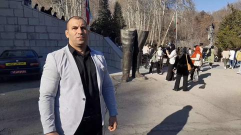 روایتی از دستگیری خشونت‌آمیز مهرداد بختیاری توسط ماموران امنیتی