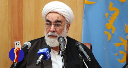 «محمد محمدی گلپایگانی»، رئیس دفتر خامنه‌ای ادعا کرده که زندگی شخصی خامنه‌ای زیر سطح متوسط است و او بیشترین حشر و نشر  را با فقرا، مستمندان، نیازمندان، خانواده شهدا و جانبازان دارد