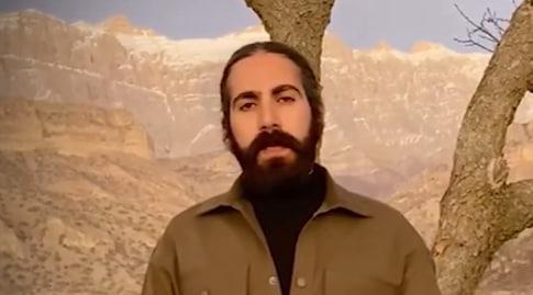 «محمد داوری»، فعال مدنی و کارگری، امروز ۲۶ اردیبهشت، برای گذراندن حکم سه سال حبس و دو سال تبعید راهی زندان عادل‌آباد شیراز شد.
