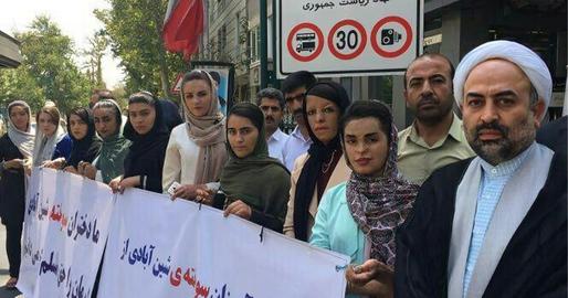 تلاش برای پاک کردن رد پای خامنه‌ای در دور تازه گشت ارشاد