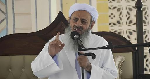 «مولوی عبدالحمید»، روحانی سرشناس اهل سنت ایران، به علما و ریش‌سفیدان اهل سنت توصیه کرد که بعد از چهل‌ و چهار سال که به‌ عنوان «سیاهی‌لشکر» از آن‌ها استفاده شده، باید «استقلال» را هم تجربه کنند.