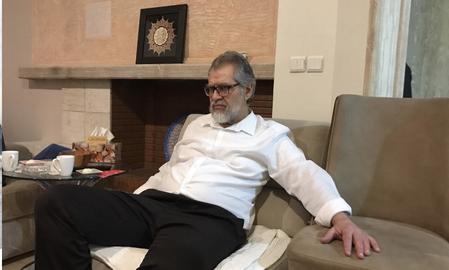 The journalist Catherine Perez-Shakhdam came to know Talebzadeh, pictured here in his living room, in the last decade of his life in Iran