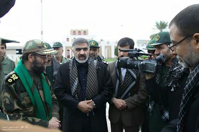 حسنوند با ۲۰ سال نمایندگی مجلس، هنوز مداحی را کنار نگذاشته است و در هر مناسبت مذهبی در این شهر مداحی می‌کند