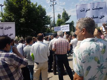 اعتراضات بازنشستگان و بازاریان: ظلم و ستم کافیه، سفره ما خالیه