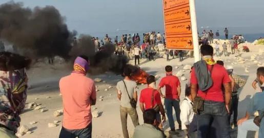 Protestas en Irán: trabajadores petroleros se suman a la huelga y dicen que Jamenei está "terminado"