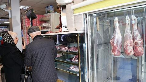 مافیای گوشت در ایران دولت را روی یک انگشت می‌چرخاند