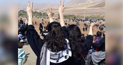 ادامه اعتراضات سراسری در آخرین پنجشنبه سال؛ گلباران مزار کشته‌شدگان