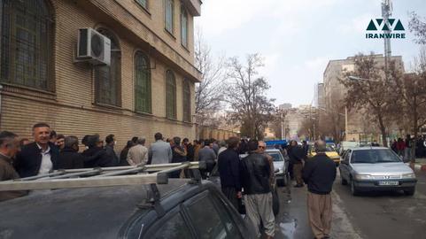 The protest took place amid a heavy presence of special units and plainclothes officers in Saqqez, the hometown of Mahsa Amini