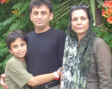همسر شهاب دلیلی: شوهر من هم یکی از گروگان‌های جمهوری اسلامی است