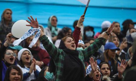 الاتحاد الإيراني لكرة القدم يُفشل محاولة السماح للنساء دخول الملاعب