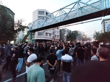 "Bi-Sharaf!": A Guide to the Slogans Heard at Protests in Iran