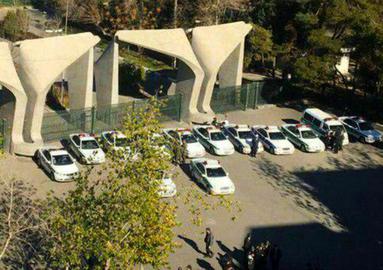 محمدعلی زلفی‌گل، وزیر علوم، خبر از اختصاص یک دفتر در هر دانشگاهی به نماینده نیروهای مسلح داد.