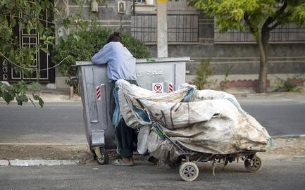 درآمد باورنکردنی سلاطین زباله در تهران؛ ۲۰تا۵۰ میلیون برای هر زباله‌گرد