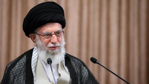 خامنه‌ای از سخنان ظریف ابراز تاسف کرد و گفت که «نیروی قدس بزرگترین عامل موثر در جلوگیری از دیپلماسی منفعل در غرب آسیاست.»