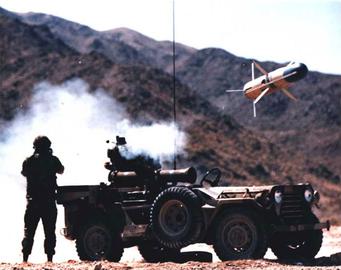 یک موشک ضد تانک «تاو» ساخت آمریکا