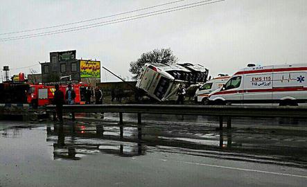 واژگونی اتوبوس راهیان نور دختر گیلانی ۳۰ مجروح برجای گذاشت