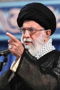 فرافکنی سابقه دار آیت الله خامنه ای درباره صداوسیما و قوه قضاییه
