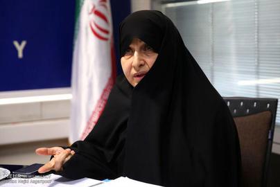 کبری خزعلی، رئیس شورای فرهنگی و اجتماعی زنان و عضو شورای عالی انقلاب فرهنگی، در صفحه توییترش نوشت: «با تلاش نمایندگان انقلابی مجلس، اجبار مادران به غربالگری پیش از زایمان» برداشته شد.