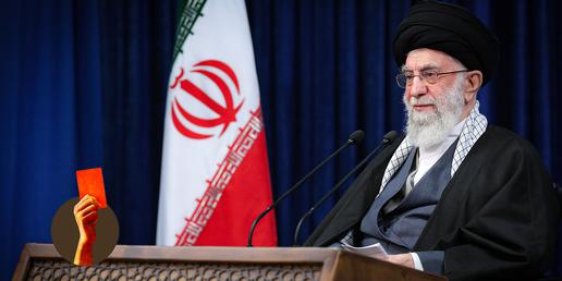 دروغ بزرگ علی خامنه‌ای: جمهوری و مردم‌سالاری از دستاوردهای انقلاب است