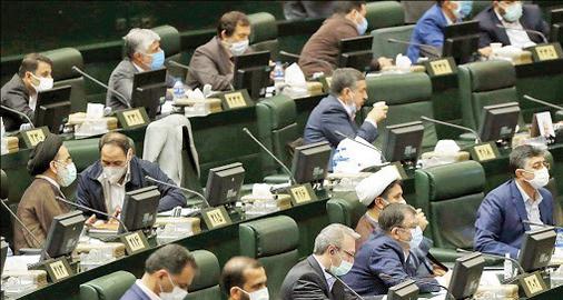 گزارش پیش رو، ارزیابی «ایران‌وایر» از عملکرد ۱۰۰ روزه نمایندگان استان مازندران در مجلس یازدهم است.