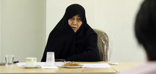 فرشته خانم روح افزا، چرا شما شاغل و اجتماعی شده اید