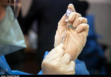 وزیر بهداشت: ماست‌فروش و سیمان‌فروش هم می‌خواهد واکسن بیاورد