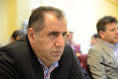 علی خسروی داور بازنشسته با همراهی جلال مرادی (داور بازنشسته و کرد ایران) کمپین جمع آوری کمک های غیر نقدی برای زلزله زده ها را راه اندازی کردند.