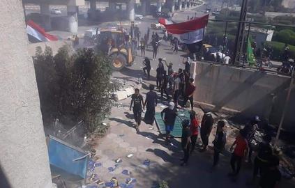 چرا دفاتر احزاب نزدیک به تهران توسط تظاهرکنندگان عراقی تخریب شدند؟
