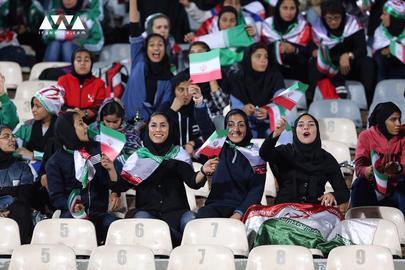 زنان در آزادی