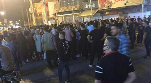 At 8pm on July 16, the people of Behbahan gathered in front of the National Bank building and chanted slogans against the high prices and the death penalty.