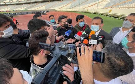 فدراسیون فوتبال ایران، این تصمیم را براساس قوانین فیفا «غیرقانونی» خواند.